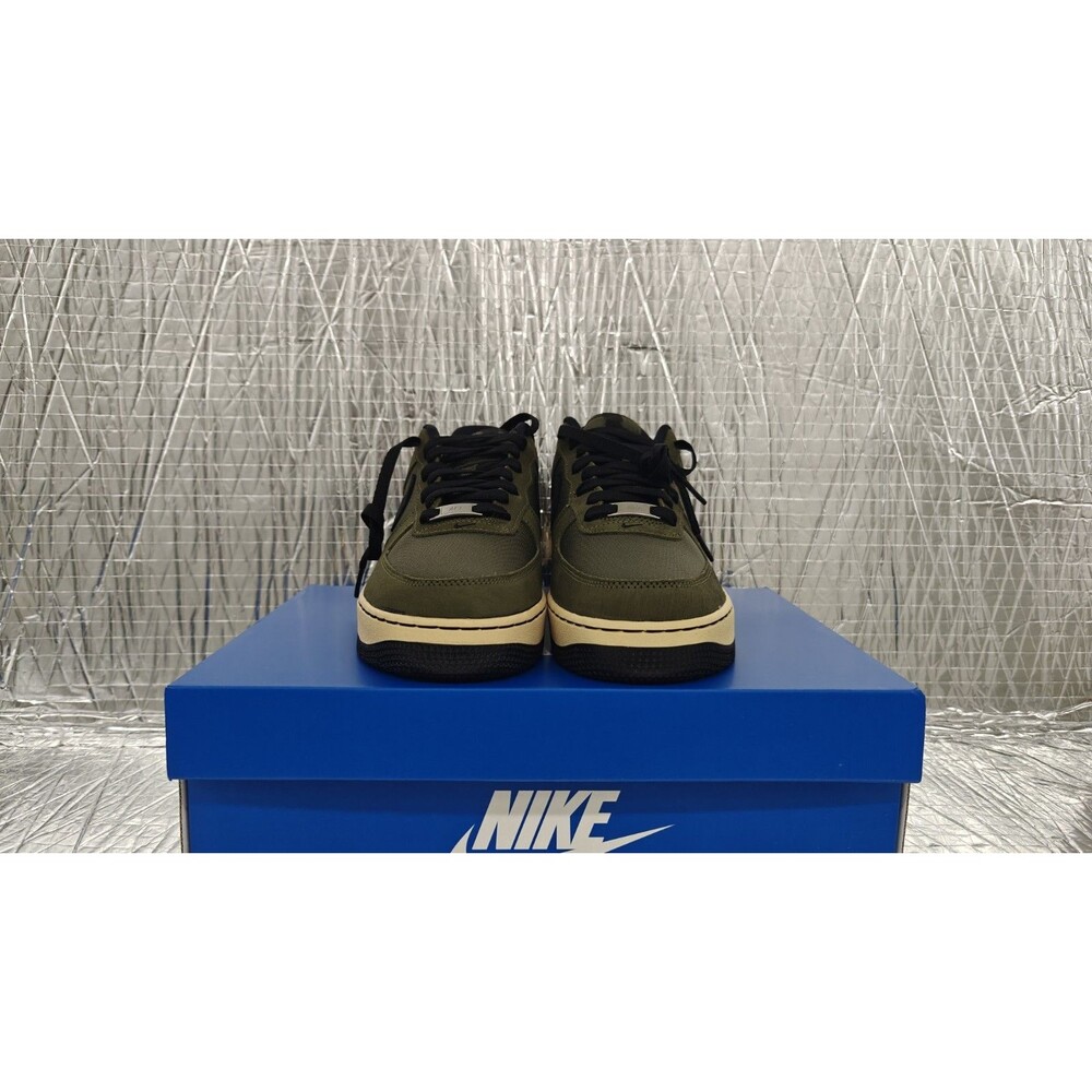 Air Force 1 Low, Undefeated Dunk vs. AF1 Khaki Green DH3064-300, Size-9 - Picture 7 of 12